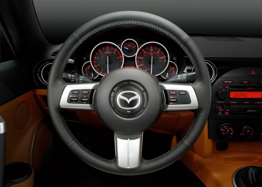  Mazda MX-5 Roadster Coupe 2006 года  (фото 92 из 212)